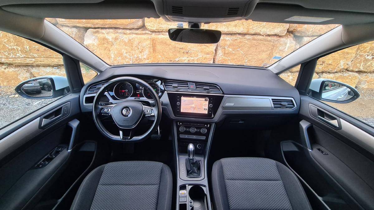volkswagen-touran-2018-diesel-1598cc