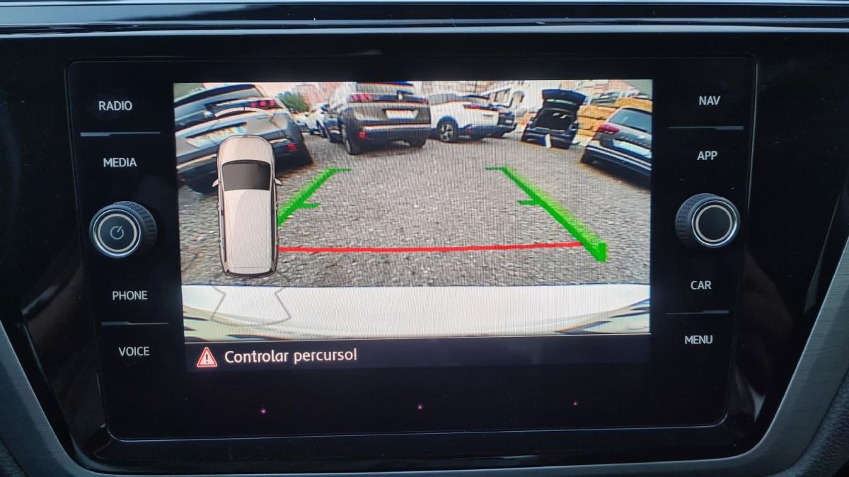 volkswagen-touran-2018-diesel-1598cc