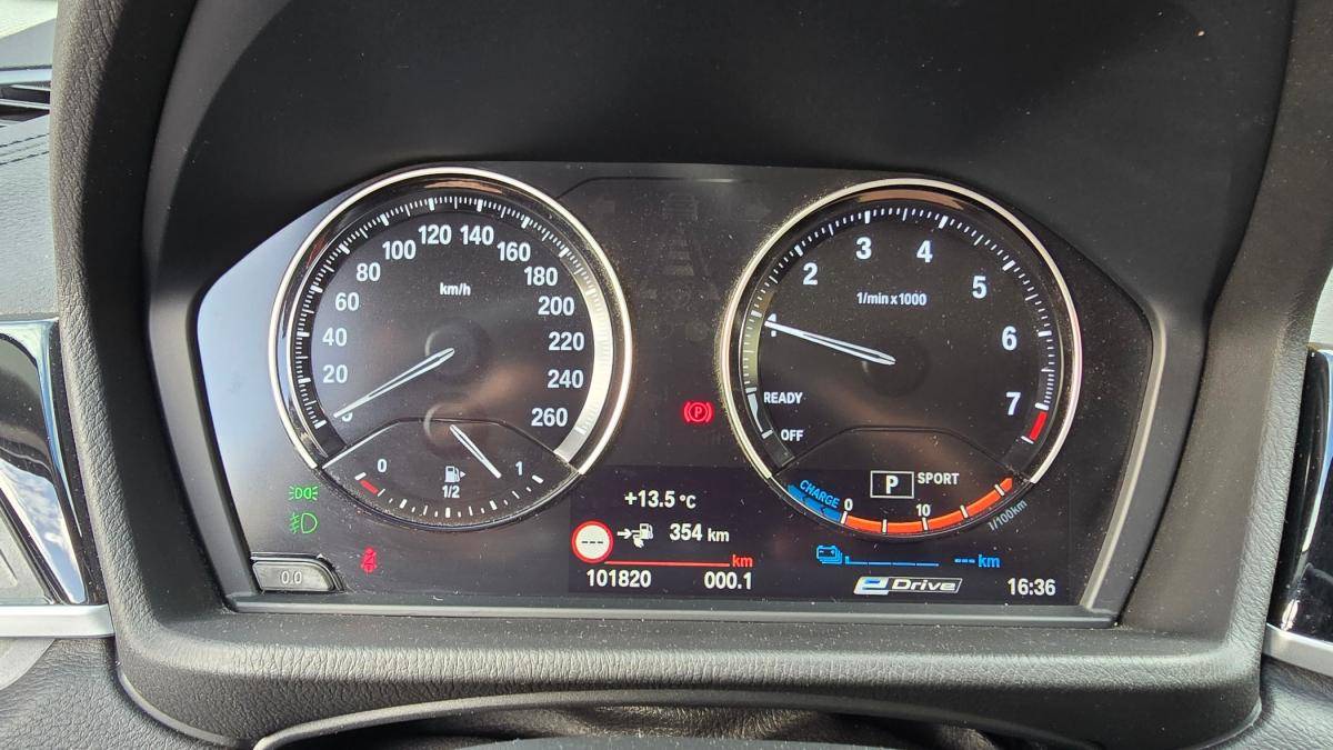 bmw-x1-2021-hibrido-a-gasolina-1499cc