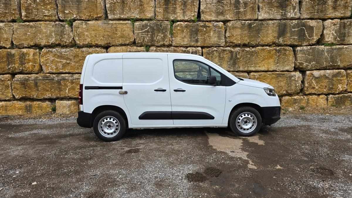 toyota-proace-2021-diesel-1499cc