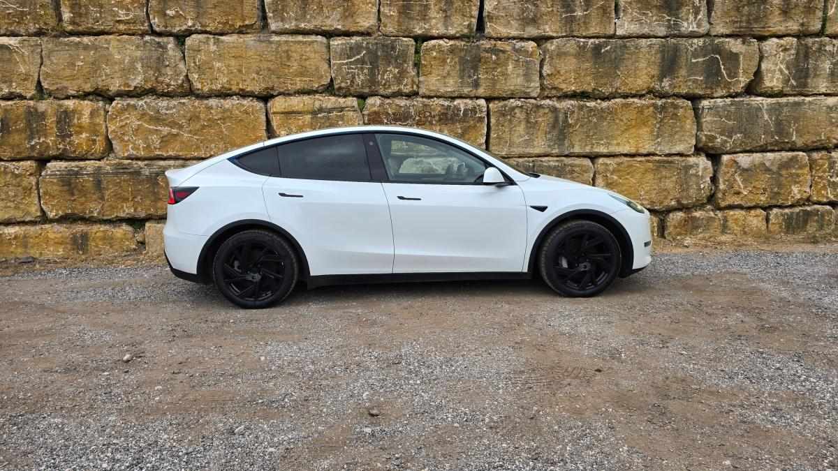 tesla-model-y-2023-eletrico-0cc