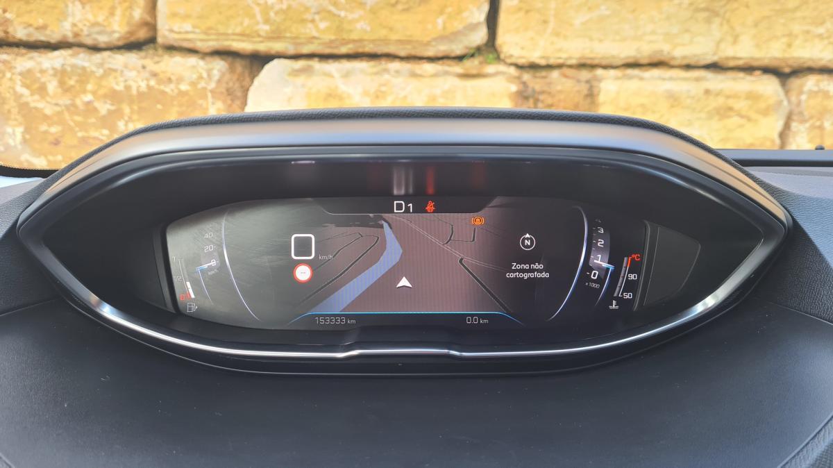 peugeot-5008-2021-diesel-1499cc