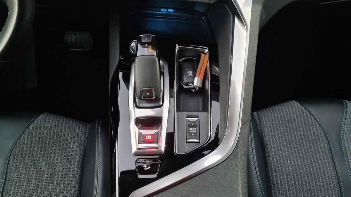 peugeot-5008-2021-diesel-1499cc