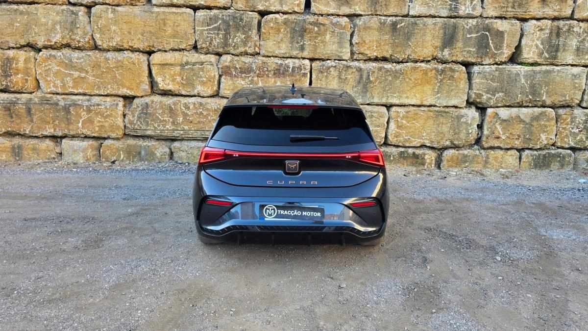 cupra-born-2023-eletrico-0cc