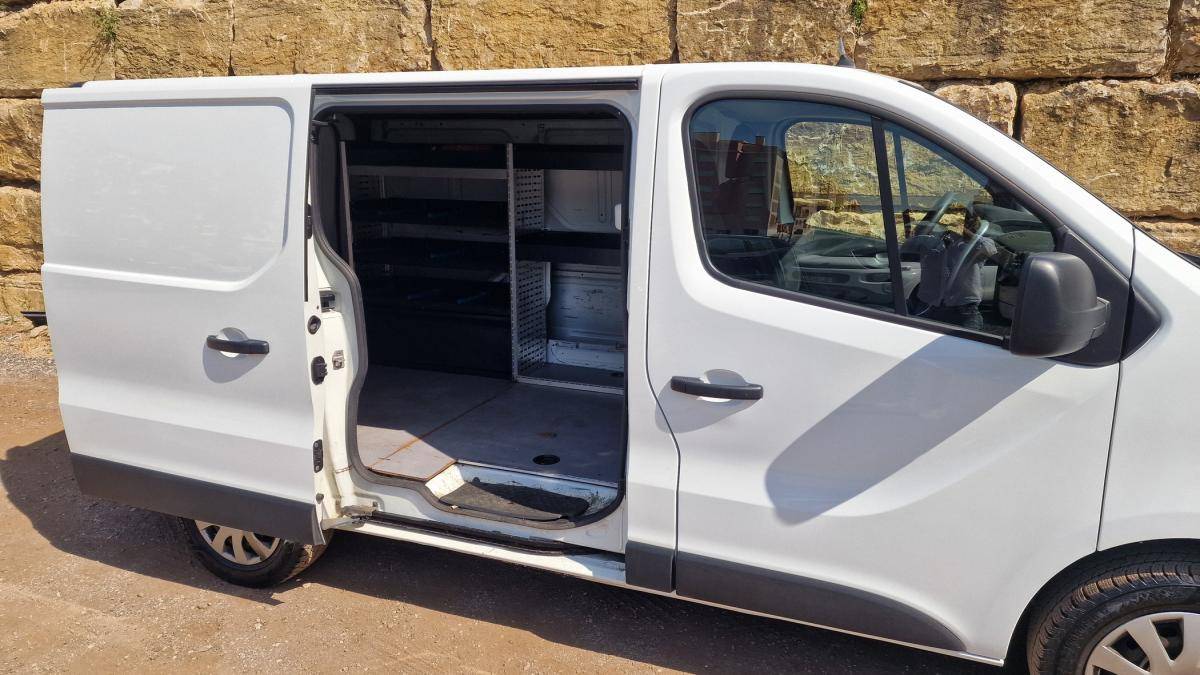 renault-trafic-2020-diesel-1598cc