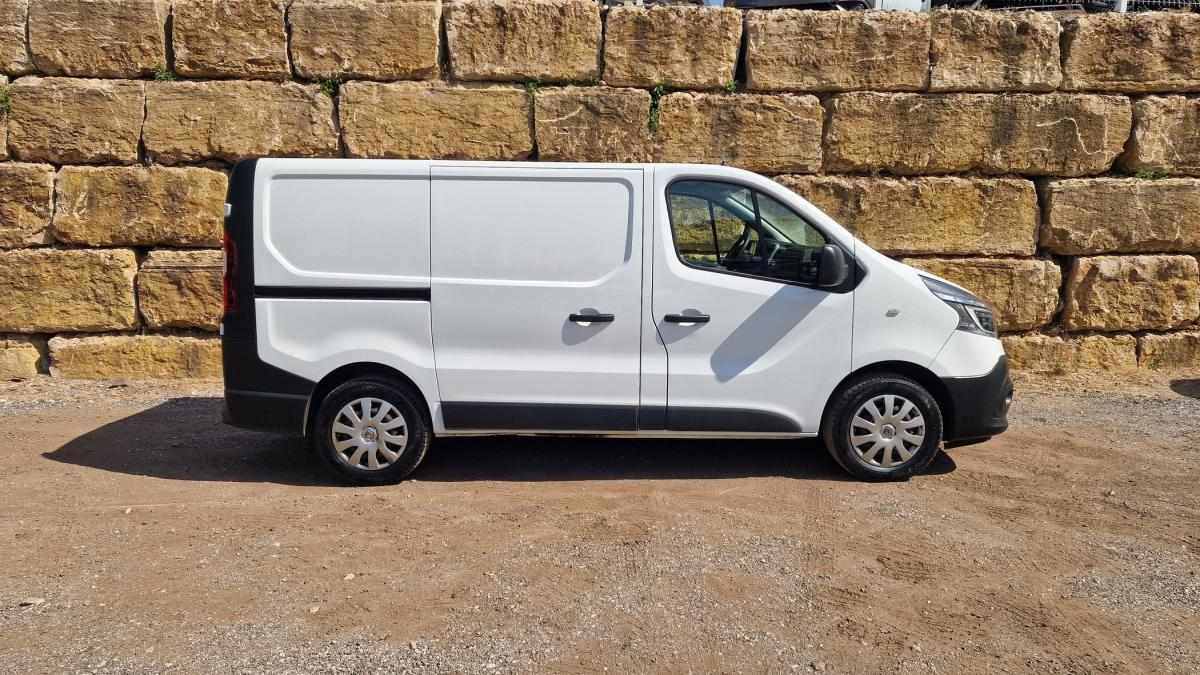 renault-trafic-2020-diesel-1598cc