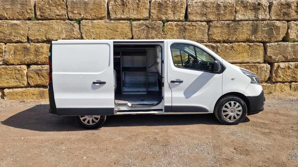 renault-trafic-2020-diesel-1598cc
