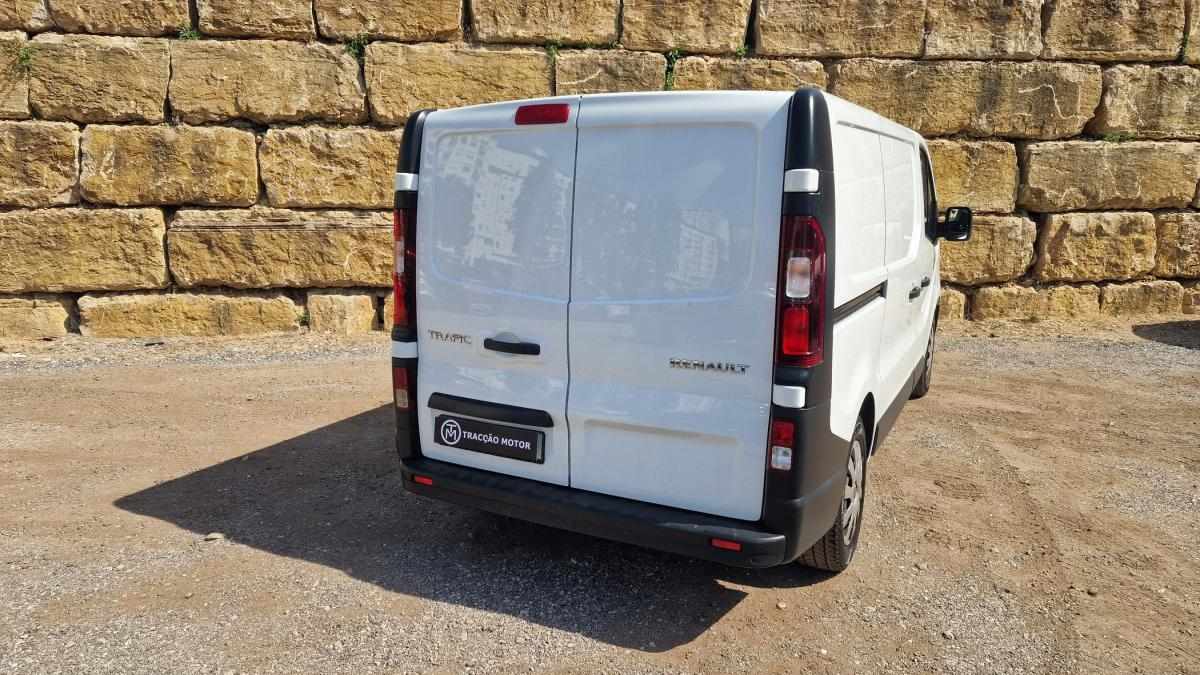 renault-trafic-2020-diesel-1598cc