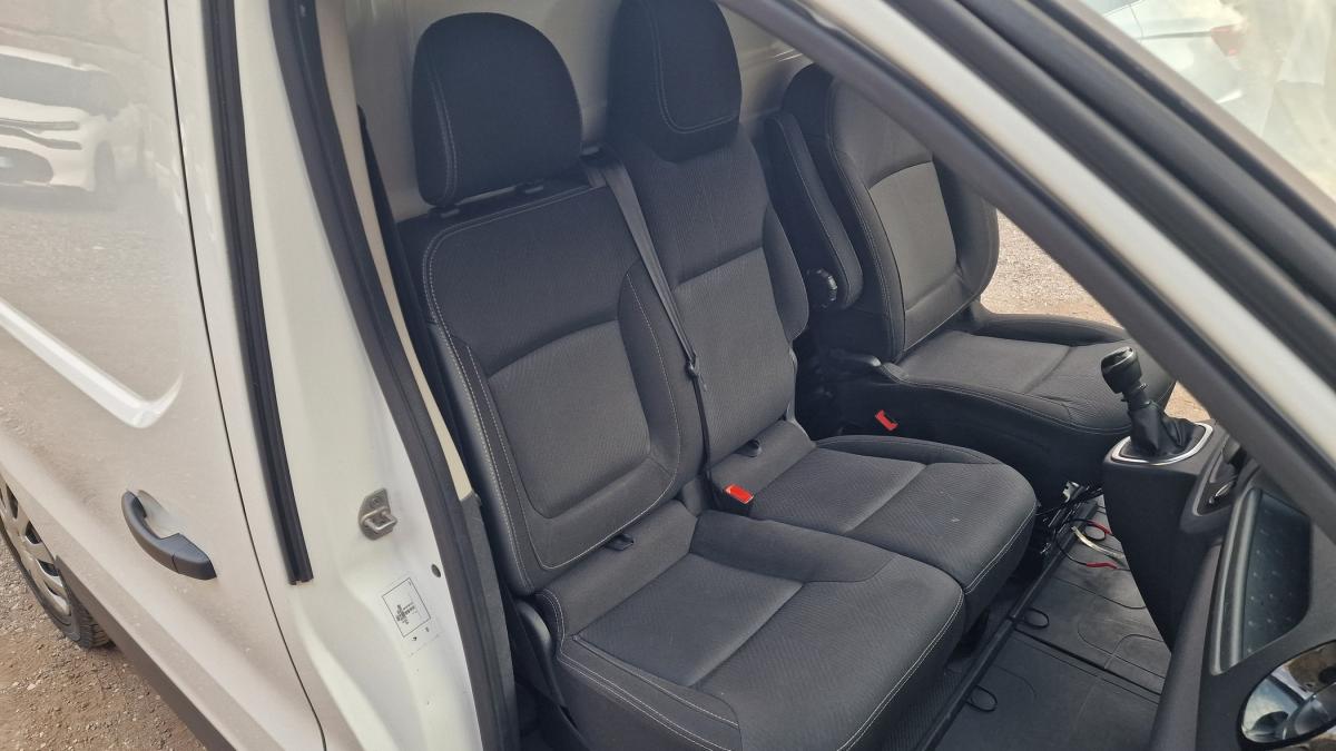 renault-trafic-2020-diesel-1598cc