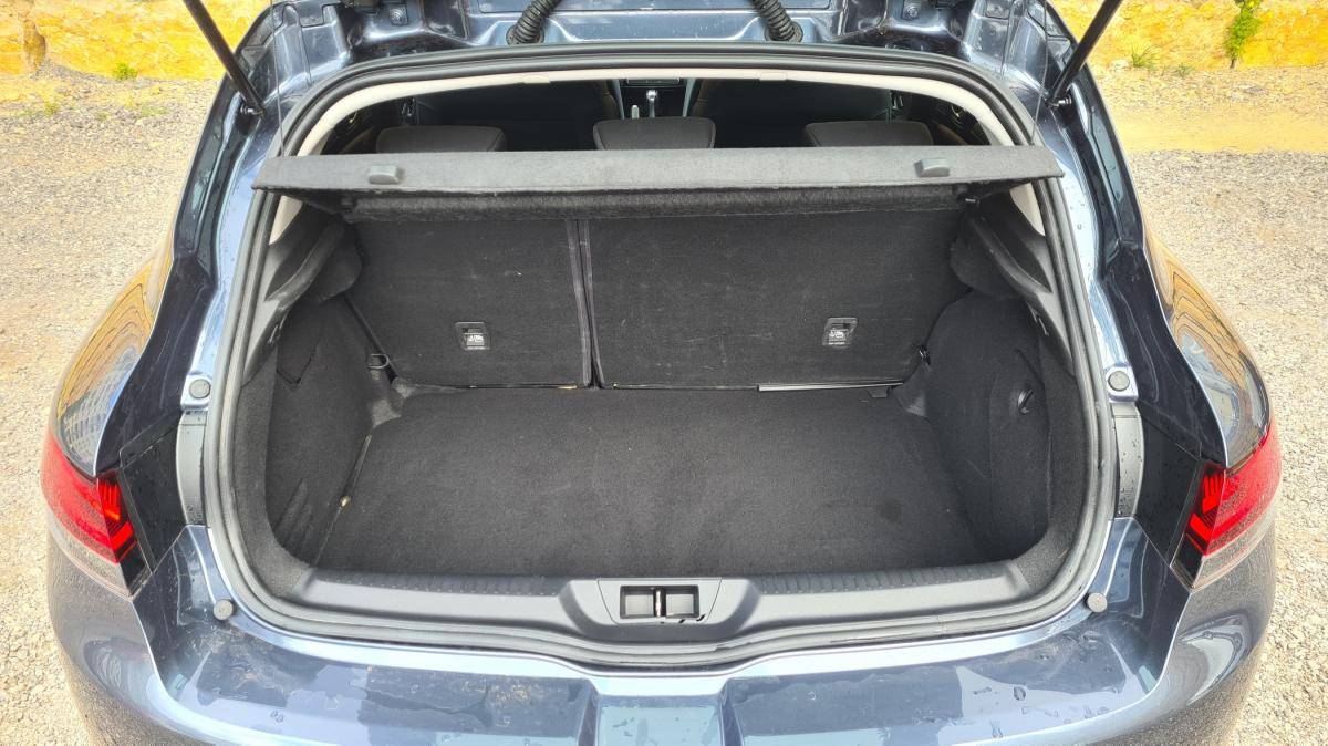 renault-megane-2022-diesel-1461cc