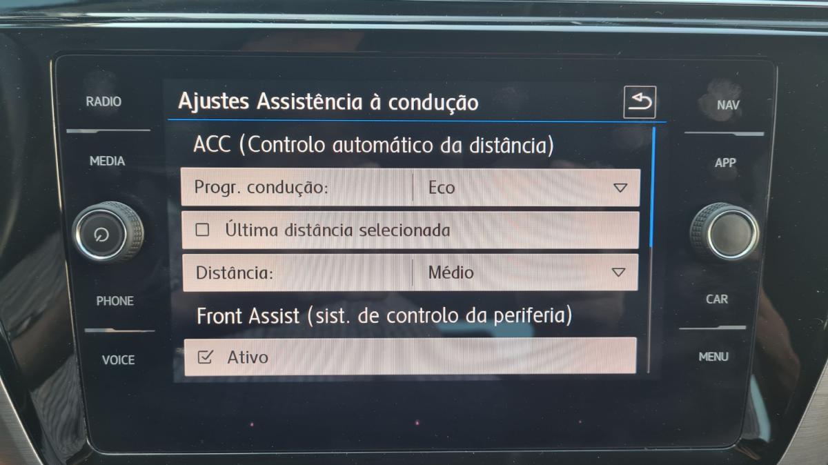 volkswagen-touran-2018-diesel-1598cc