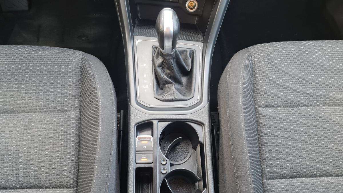 volkswagen-touran-2018-diesel-1598cc