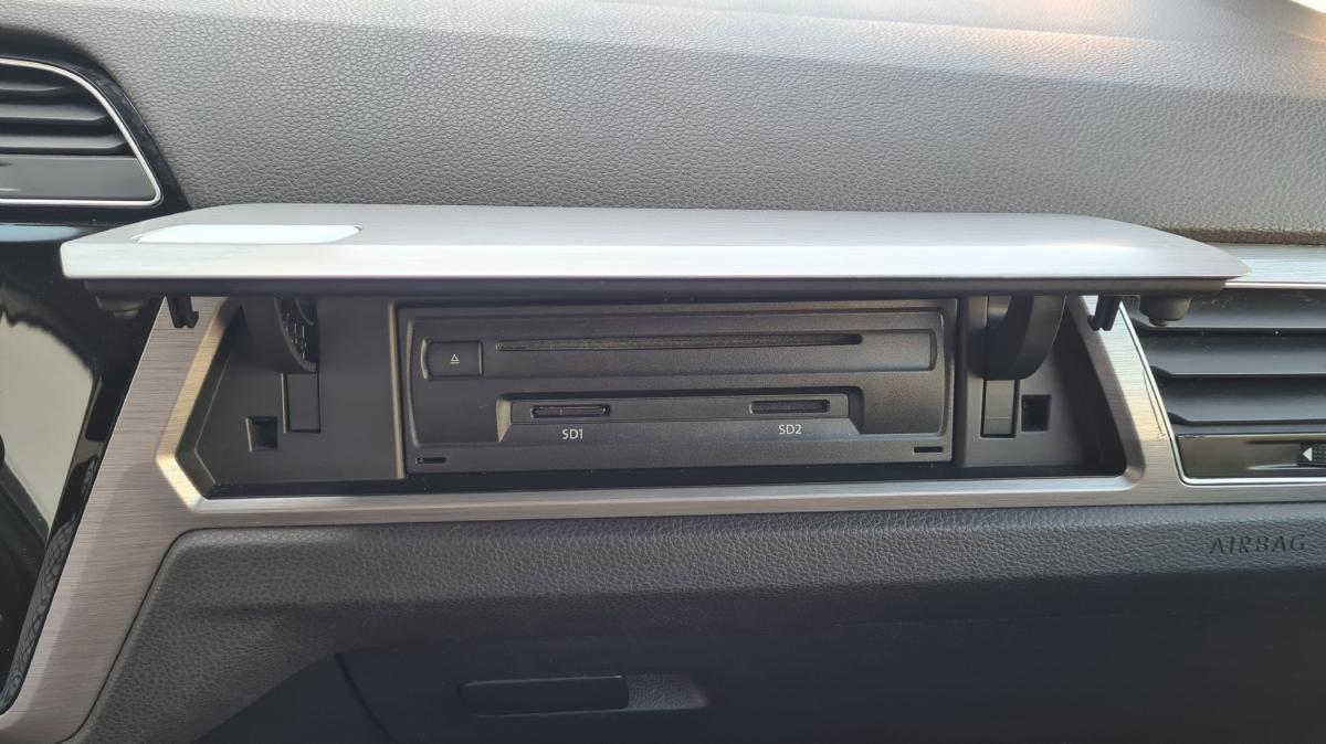 volkswagen-touran-2018-diesel-1598cc