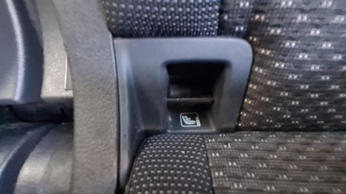 volkswagen-touran-2018-diesel-1598cc