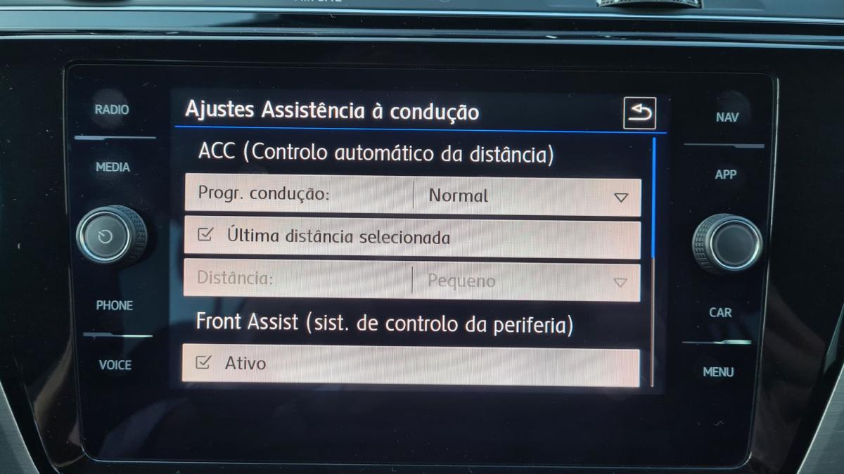 volkswagen-touran-2019-diesel-1598cc