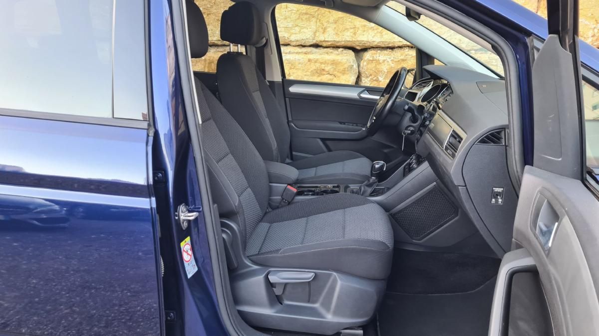 volkswagen-touran-2019-diesel-1598cc