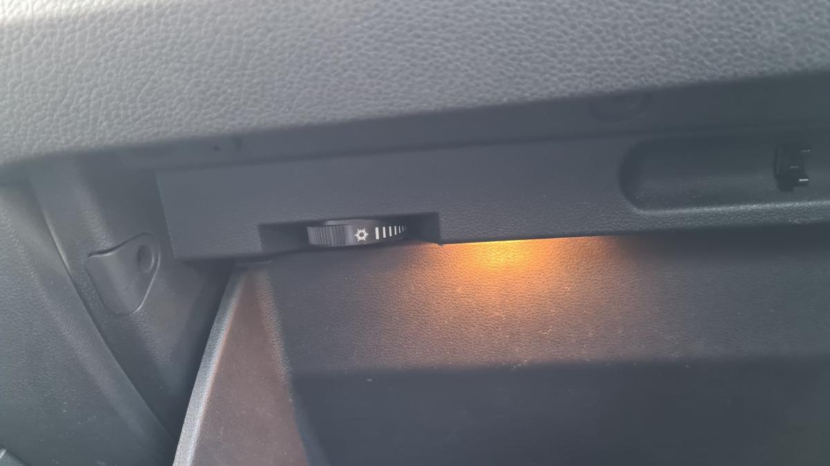 volkswagen-touran-2019-diesel-1598cc