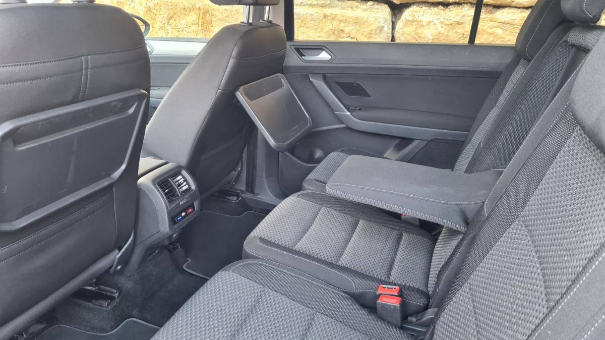 volkswagen-touran-2019-diesel-1598cc