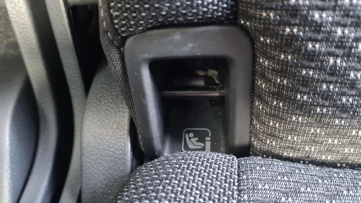 volkswagen-touran-2019-diesel-1598cc