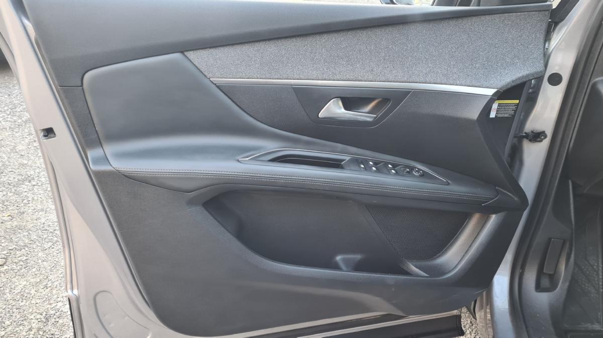 peugeot-3008-2019-diesel-1499cc