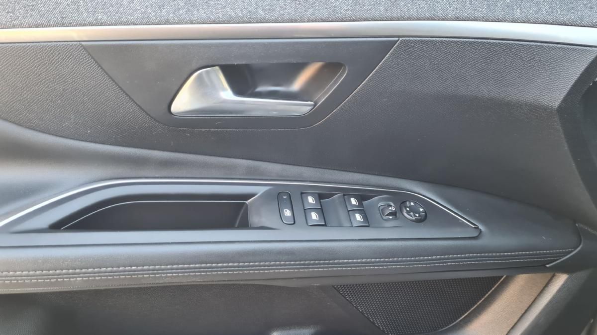 peugeot-3008-2019-diesel-1499cc