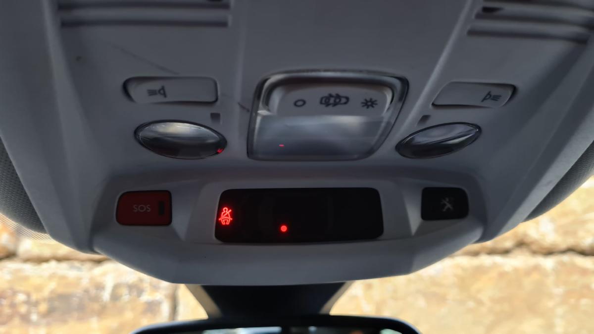 peugeot-3008-2019-diesel-1499cc
