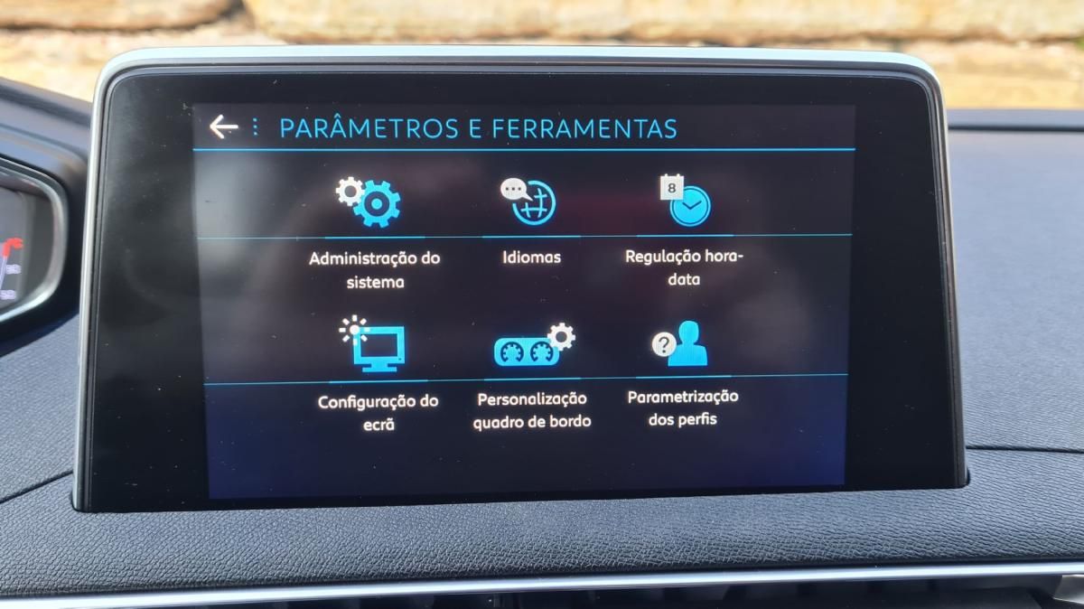 peugeot-3008-2019-diesel-1499cc