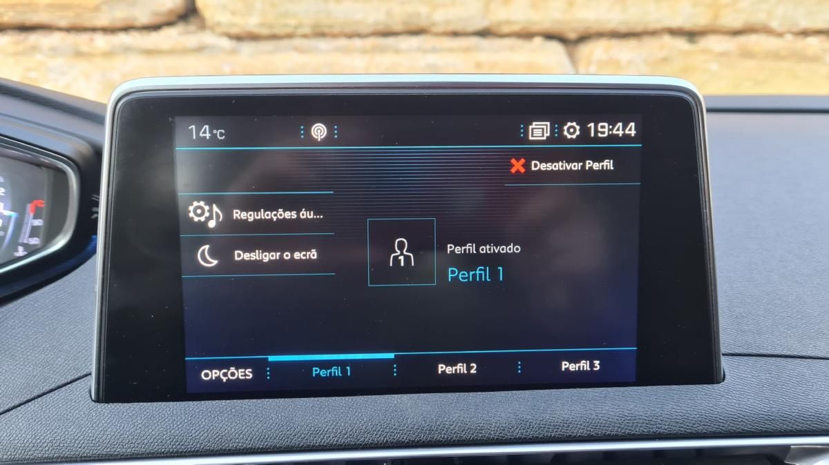 peugeot-3008-2019-diesel-1499cc