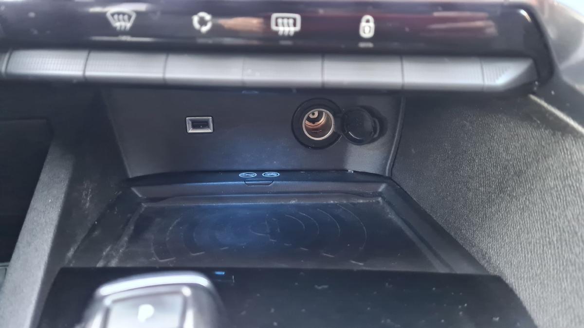 peugeot-3008-2019-diesel-1499cc