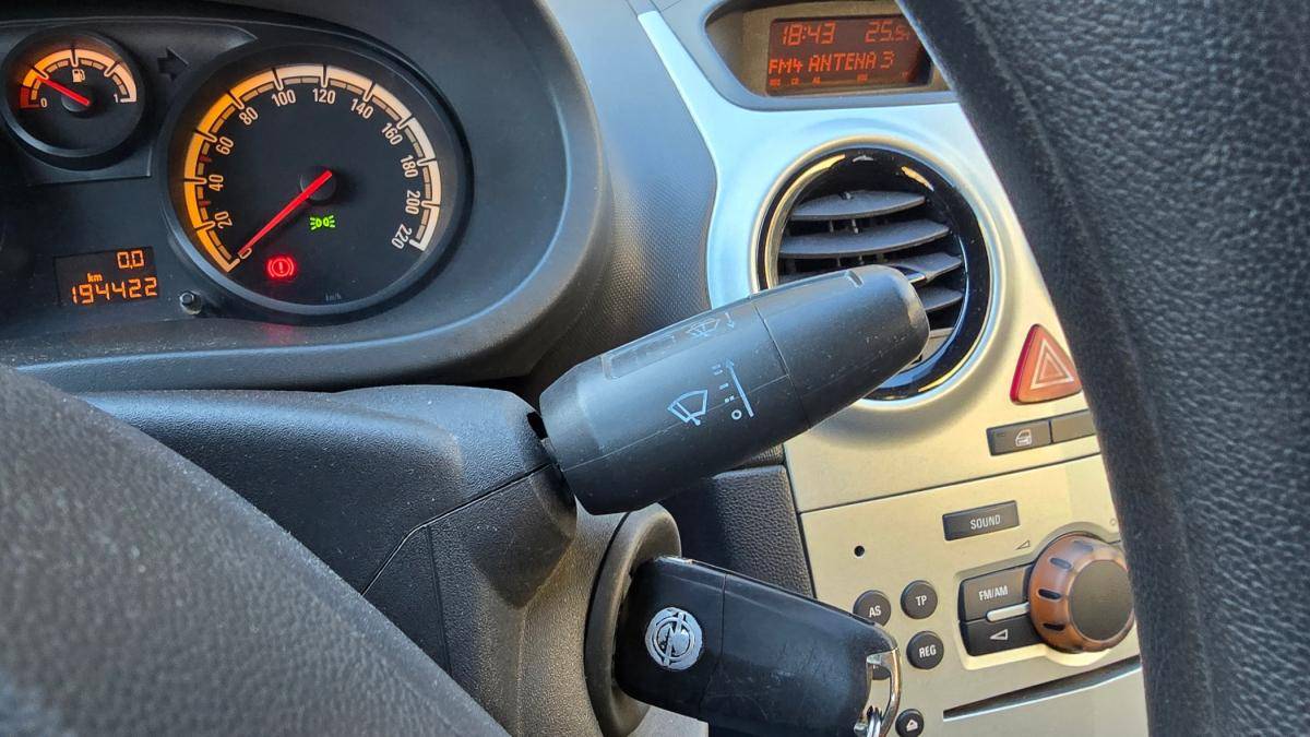opel-corsa-2011-diesel-1248cc