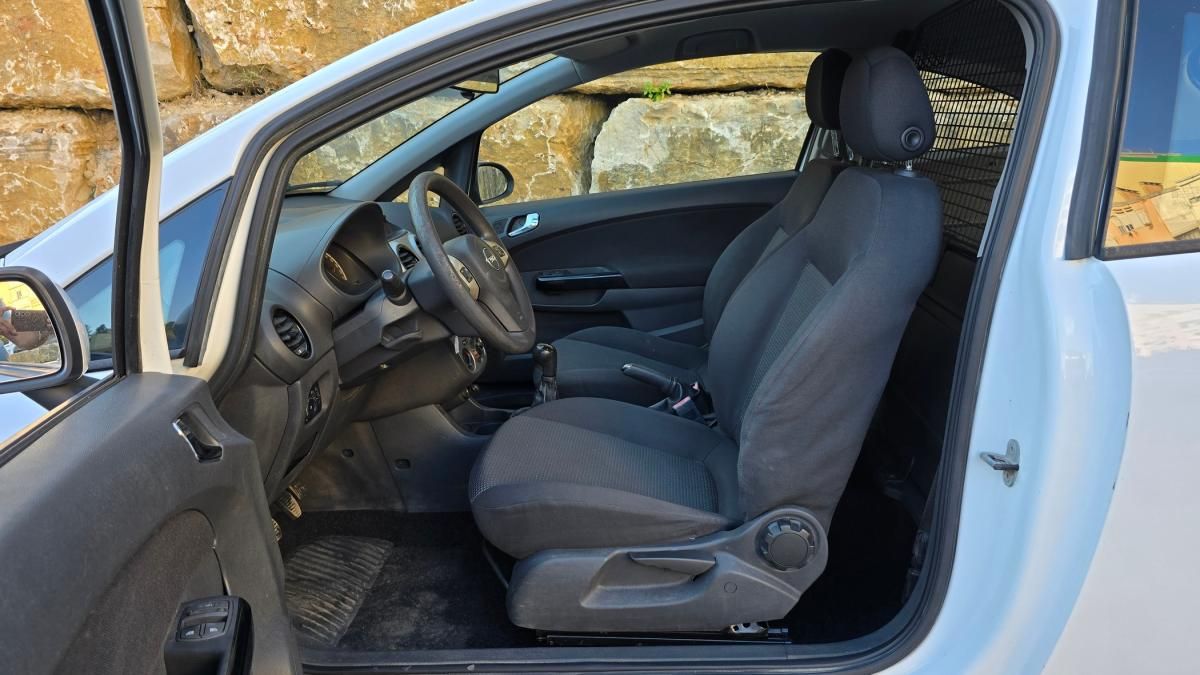 opel-corsa-2011-diesel-1248cc