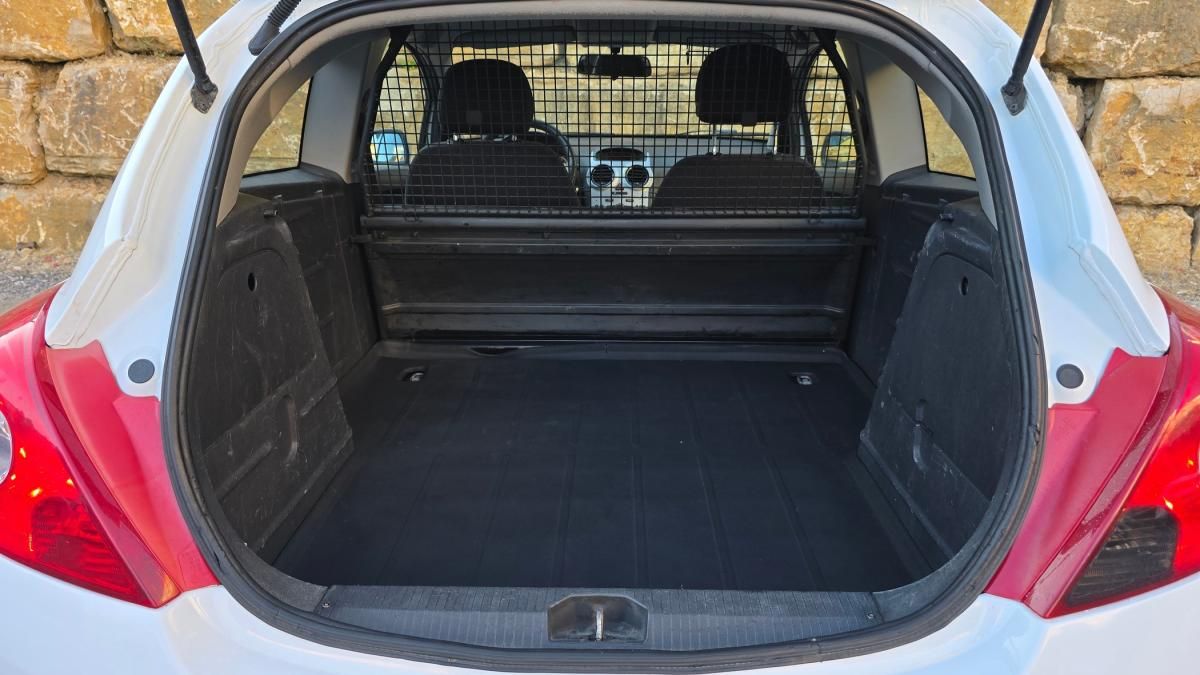 opel-corsa-2011-diesel-1248cc