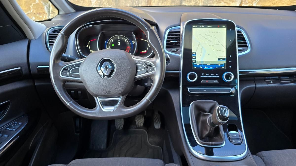 renault-espace-2016-diesel-1598cc