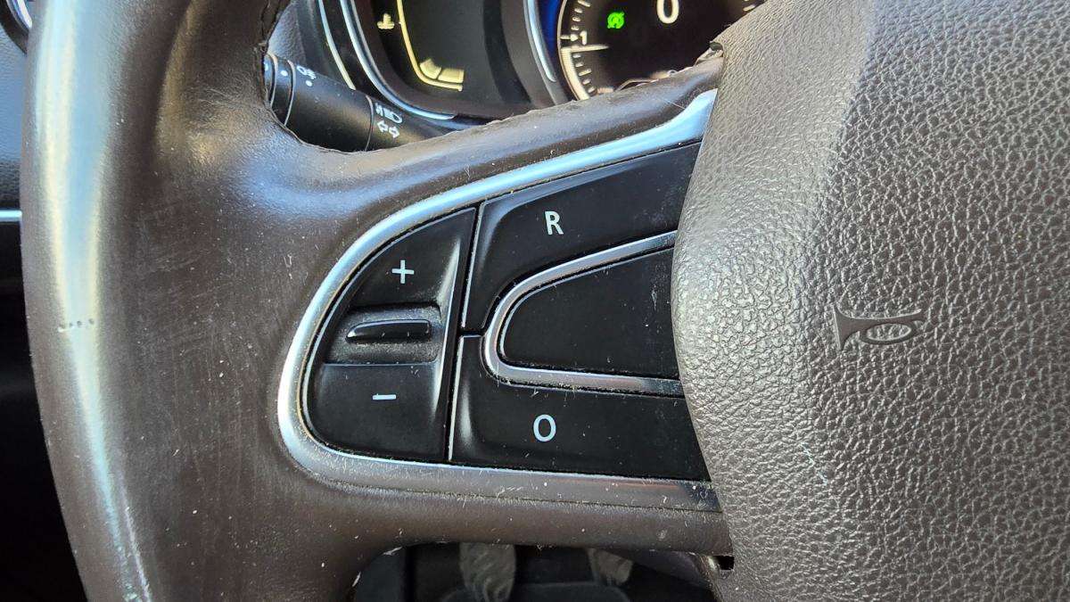 renault-espace-2016-diesel-1598cc
