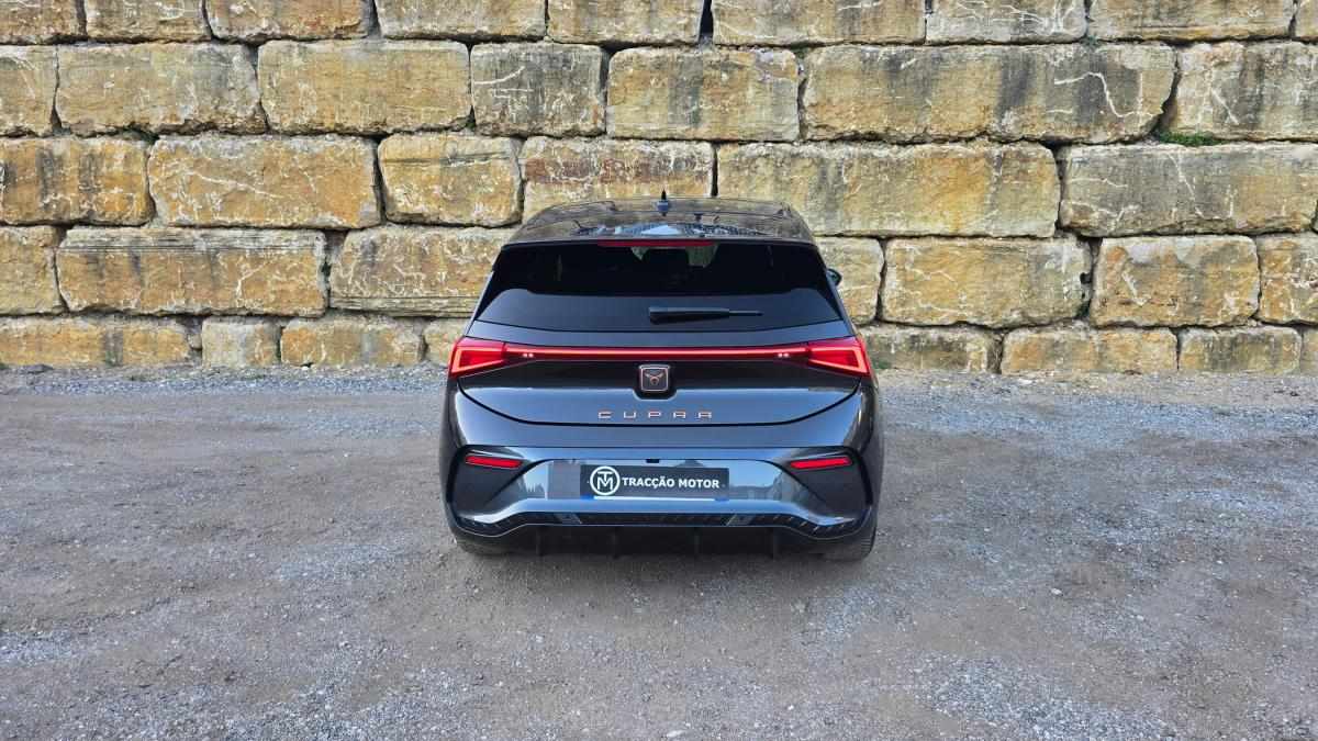 cupra-born-2023-eletrico-0cc