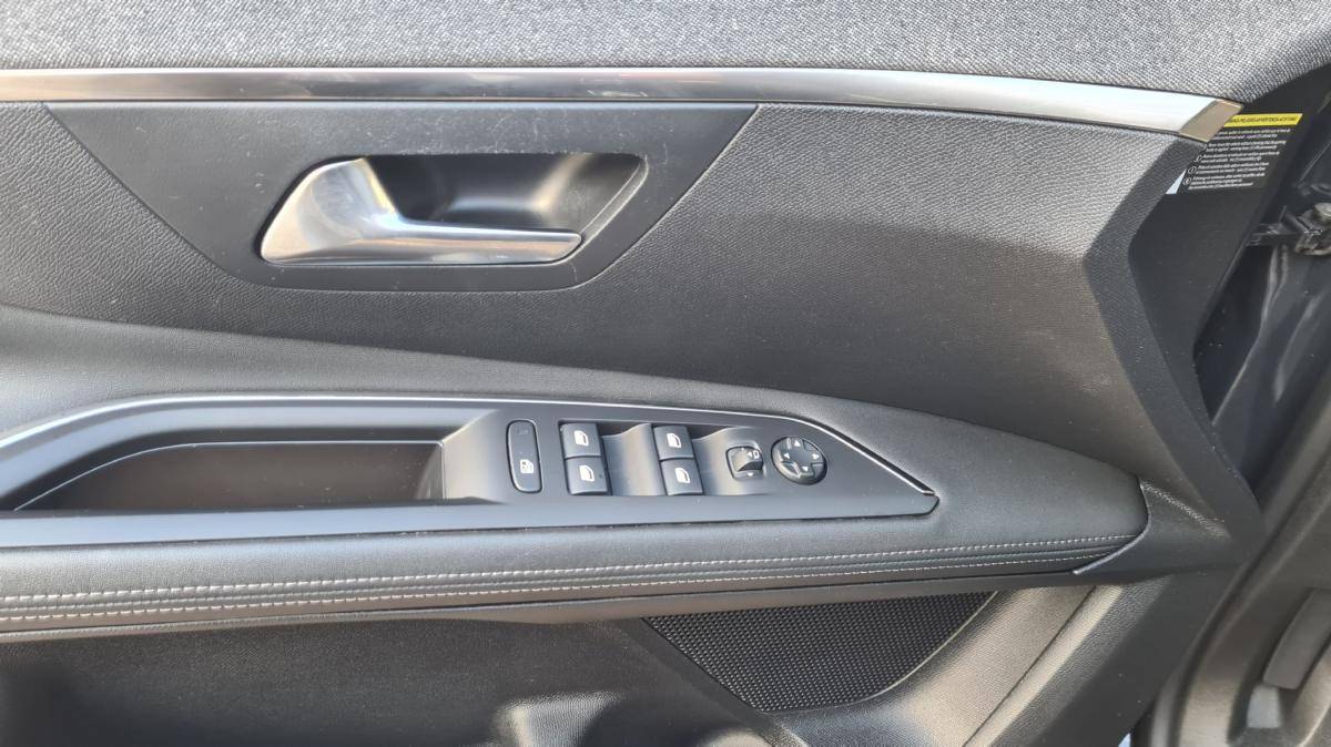 peugeot-3008-2019-diesel-1499cc