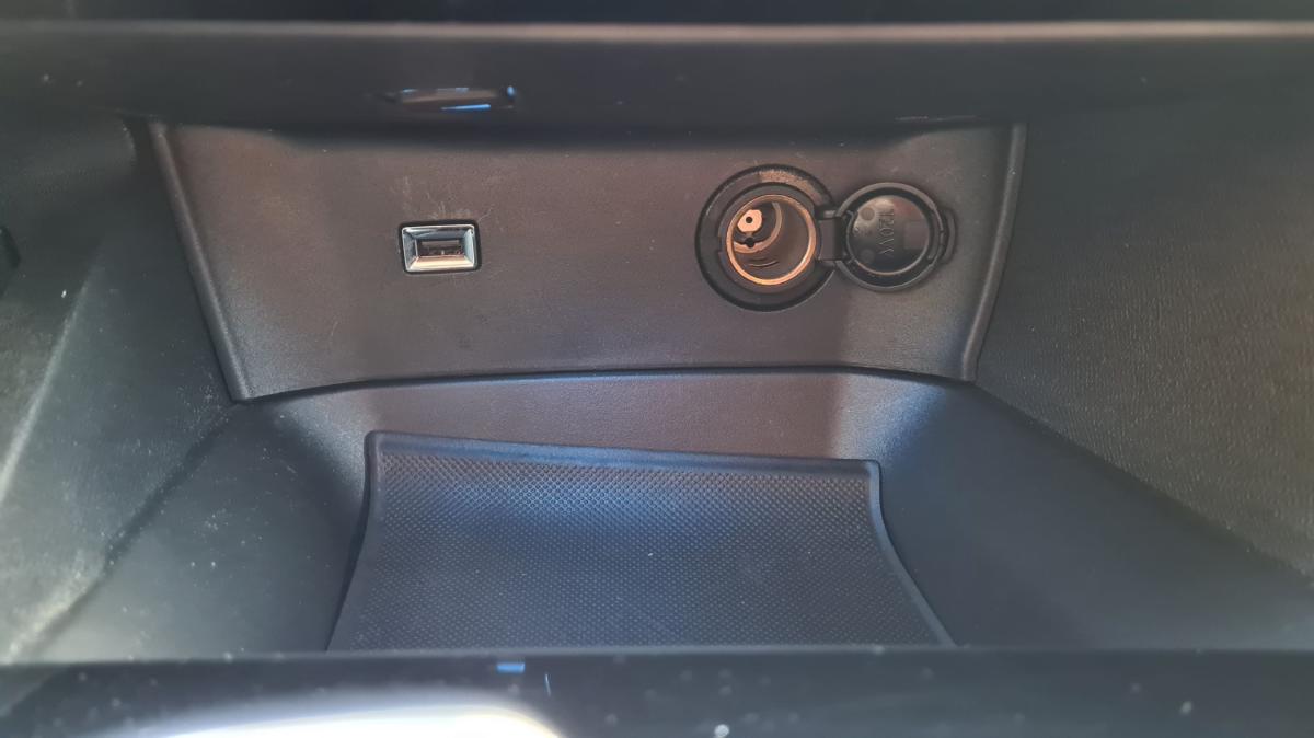 peugeot-3008-2019-diesel-1499cc