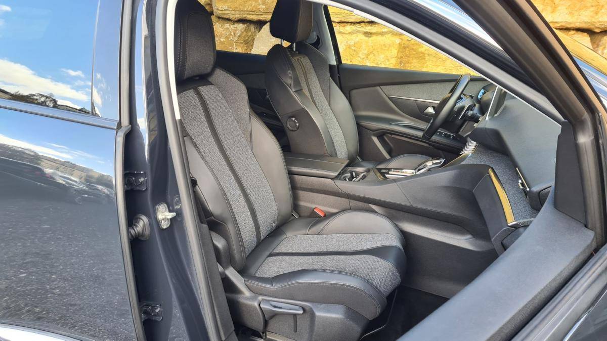 peugeot-3008-2019-diesel-1499cc