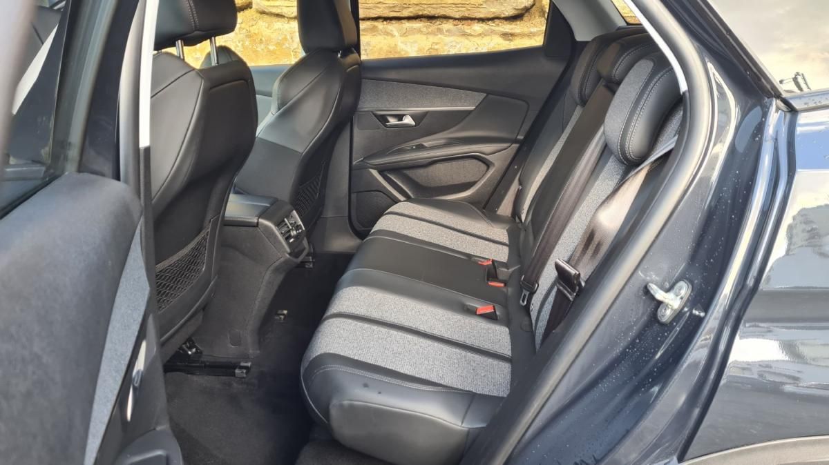 peugeot-3008-2019-diesel-1499cc