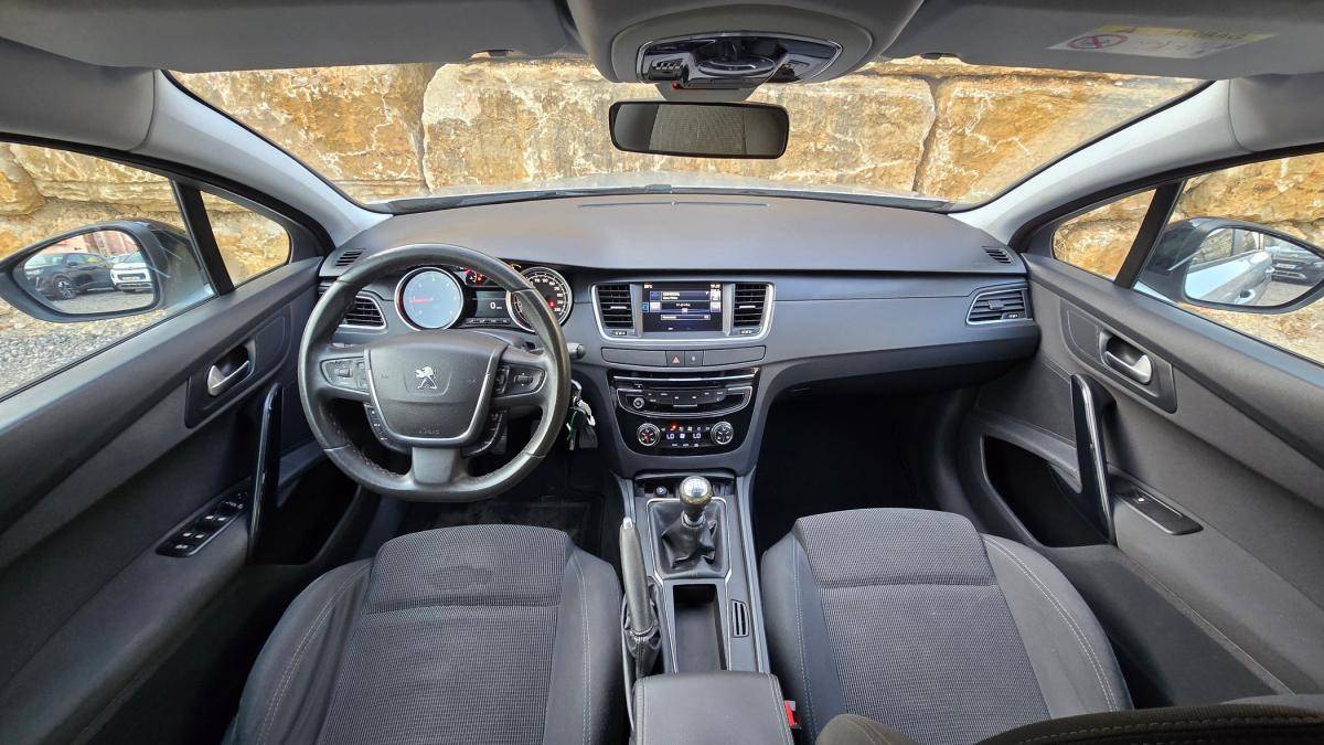 peugeot-508-sw-2015-diesel-1560cc
