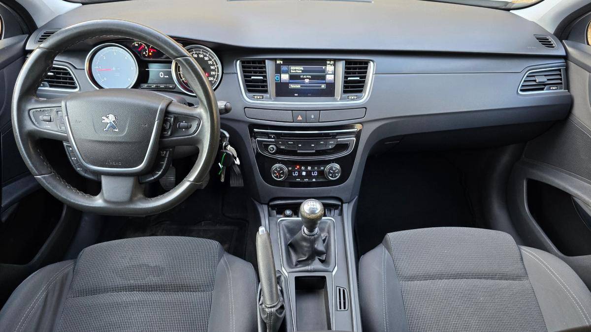 peugeot-508-sw-2015-diesel-1560cc