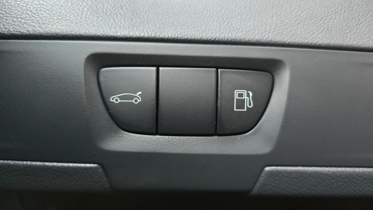 peugeot-508-sw-2015-diesel-1560cc