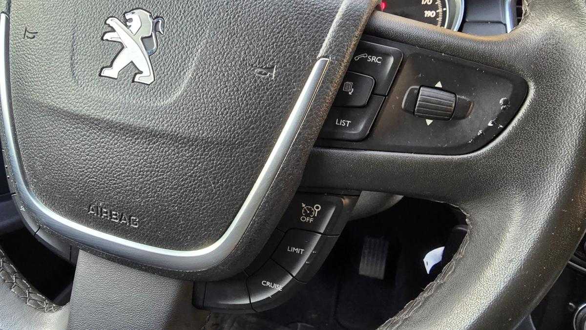 peugeot-508-sw-2015-diesel-1560cc