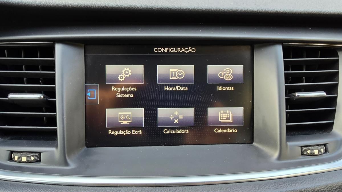 peugeot-508-sw-2015-diesel-1560cc