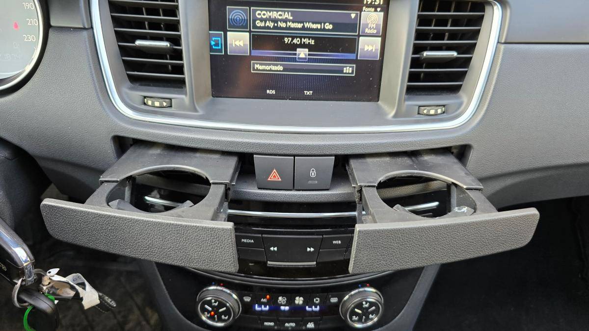 peugeot-508-sw-2015-diesel-1560cc