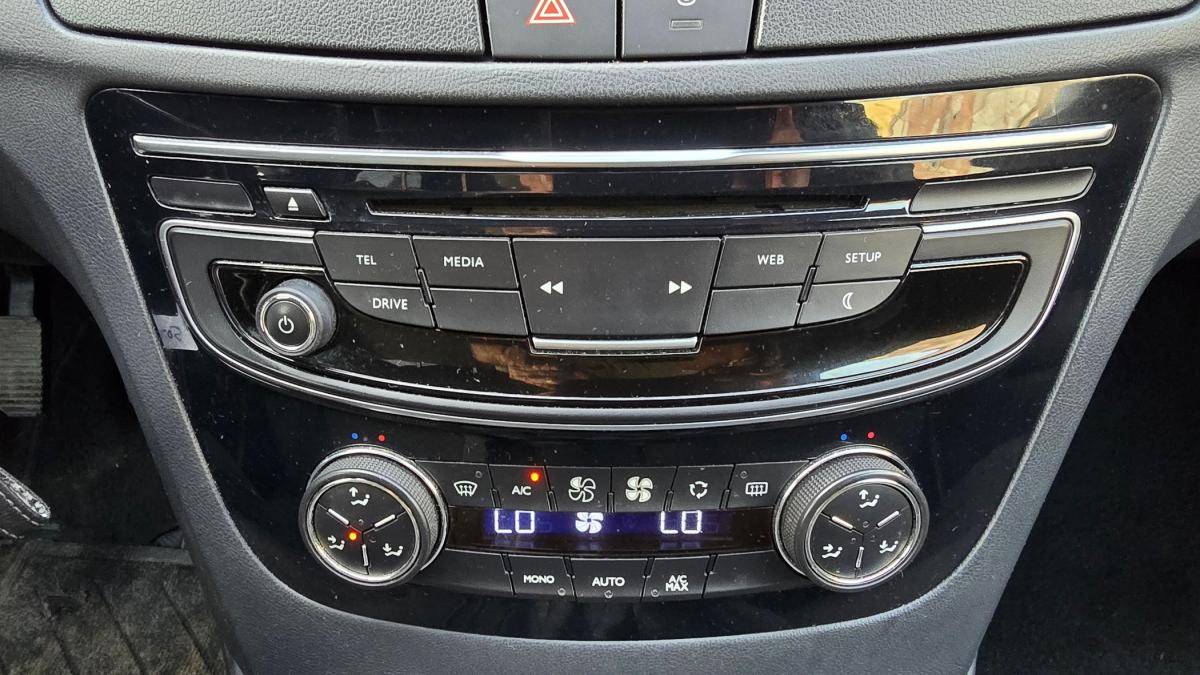 peugeot-508-sw-2015-diesel-1560cc