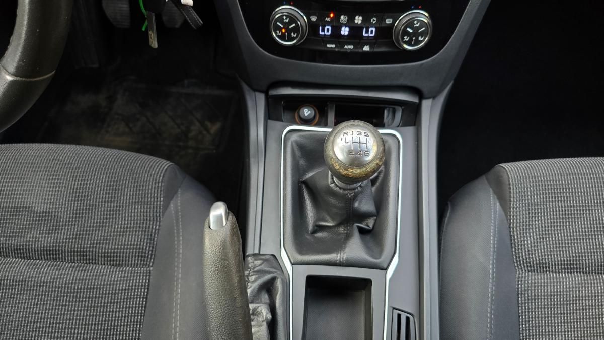 peugeot-508-sw-2015-diesel-1560cc