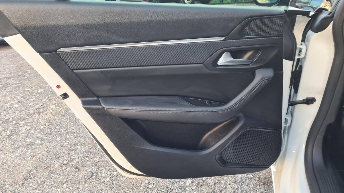 peugeot-508-sw-2019-diesel-1499cc