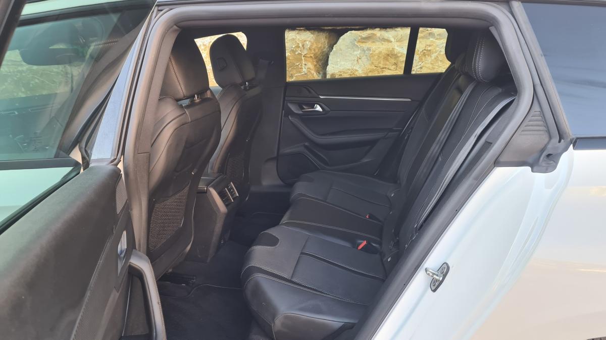 peugeot-508-sw-2019-diesel-1499cc