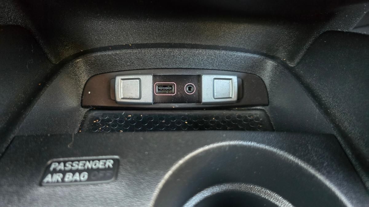 seat-leon-2011-diesel-1598cc